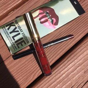 Leo LE Birthday Edition Kylie Lip Kit